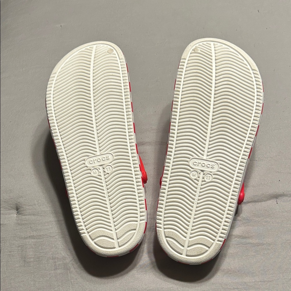 Men’s Crocs - Pizza Planet - Picture 3 of 5